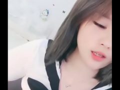 Giờ Giải Lao Cùng Anh Trưởng Phòng Dùng Bữa Trong Wc