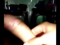 Nửa đêm video call khoe cặc với người yêu