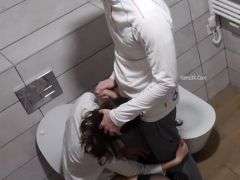 Gái Say Sỉn Bị 2 Thanh Niên Hiếp Dâm Cả Đêm Dài