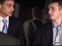 Qua Nhà Bạn Học Bài Nhưng Trả Bài Cho Bạn Là Chính