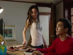 Lồn Cô Chị Bị Con Cặc Bự Của Thằng Em Chơi