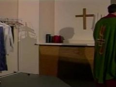 2 Chàng Trai Nhấp Nhô Cùng Nhau Trong Sự Sung Sướng