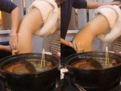 Anh Đói Thì Ăn Con Hàu Siêu Nước Của Em Trước Rồi Ăn Lẩu Sau