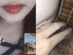 Thu Hằng Xinh Đẹp Thích Chat Sex Với Những Con Cặc To