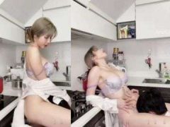 Chồng Bận Đi Làm Nên Vợ Dâm Nhờ Em Chồng Bú Lồn Cho