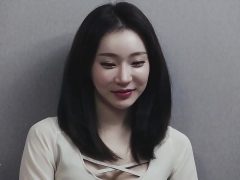 Dâm Thủy Tràn Trề Mỗi Khi Anh Chạm Vào