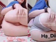 Clip Sex Hạ Di 2000 Khoe Vú Khoe Lồn Nước Nôi Lênh Láng