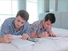 Rủ Thằng Em Họ Cùng Nhau Lên Giường Phang Nhau